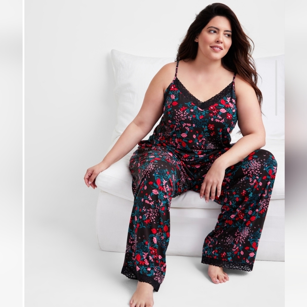 #35. State of Day | Trim Camisole Pajama Set- Wispy Gard